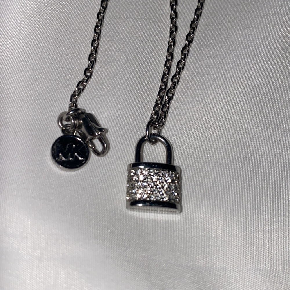 Michael Kors Diamond Lock Necklace 🔒